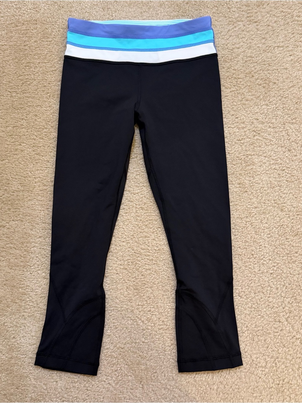 Lululemon Run: Inspire Crop II Quilt Spring 14-28 Size 4